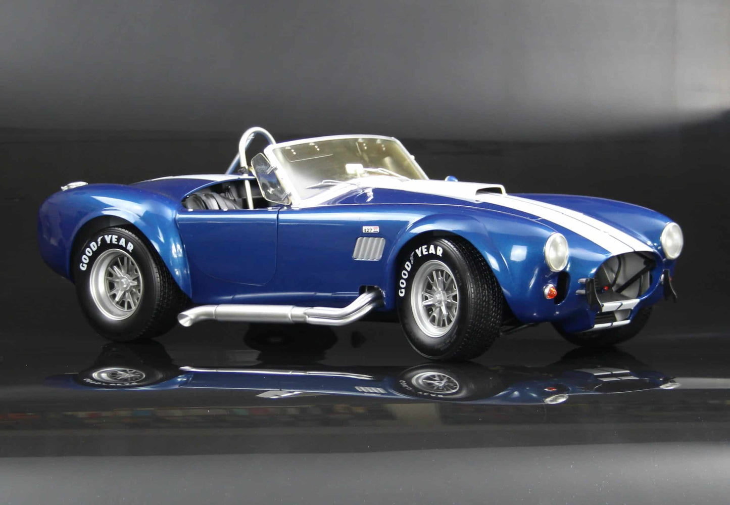 SHELBY 427 S/C COBRA
