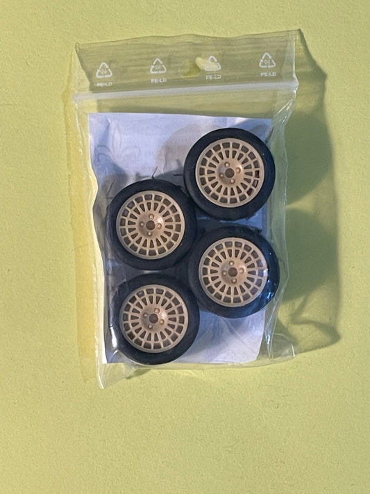 SPEEDLINE CORSE - DELTA - 17 INCHES 4 NUTS