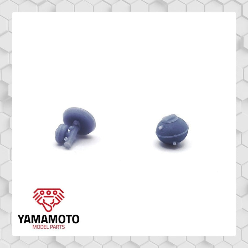 Engine equipment
(brake pump,coolant reservoir)