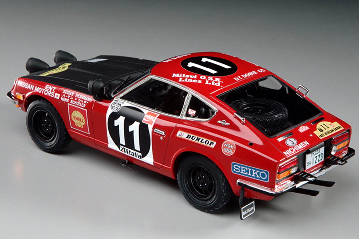 DATSUN 240 Z - GAGNANT DU RALLYE SAFARI 1971