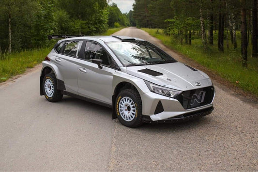 HYUNDAI i20 RALLY 2 - RALLY CAR - MODEL KIT