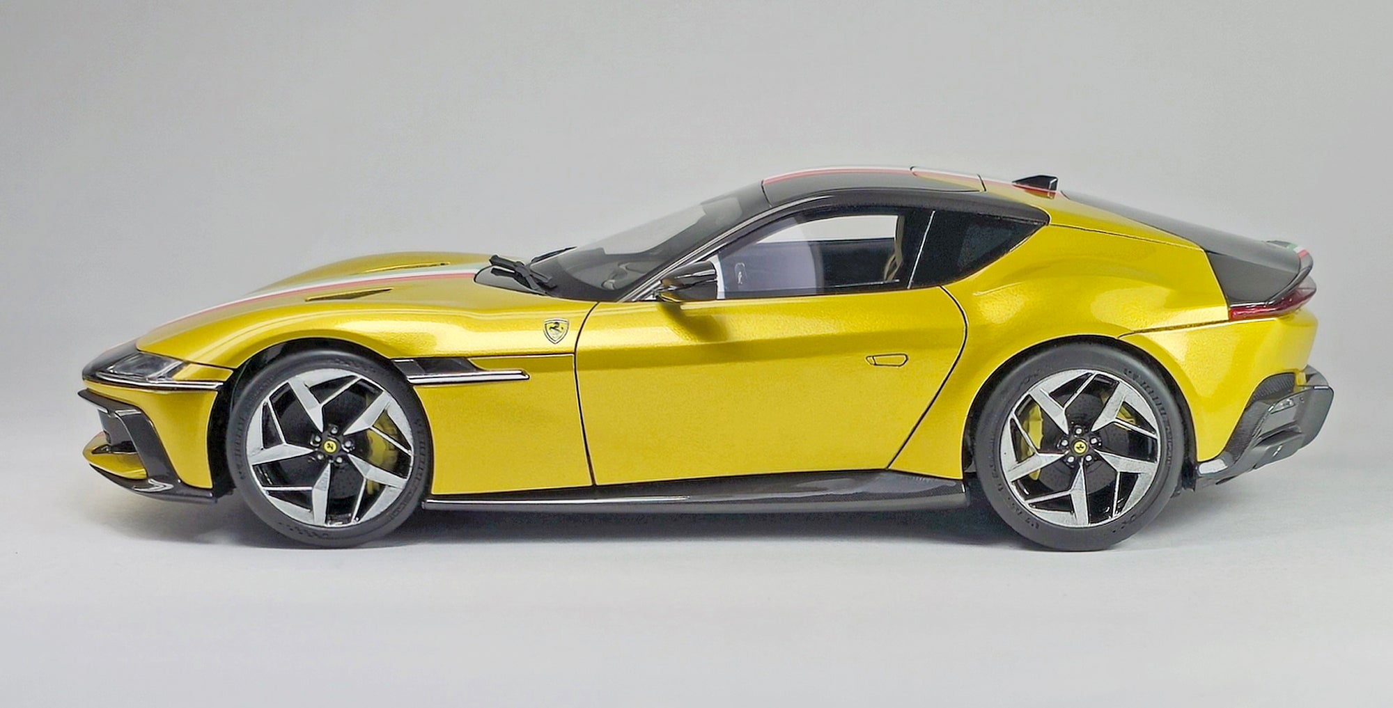 Ferrari 12 Cilindri – DModelkits