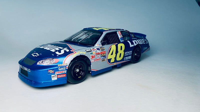 NASCAR JIMMIE JOHNSON LOWE'S 2004 CHEVROLET MONTE CARLO