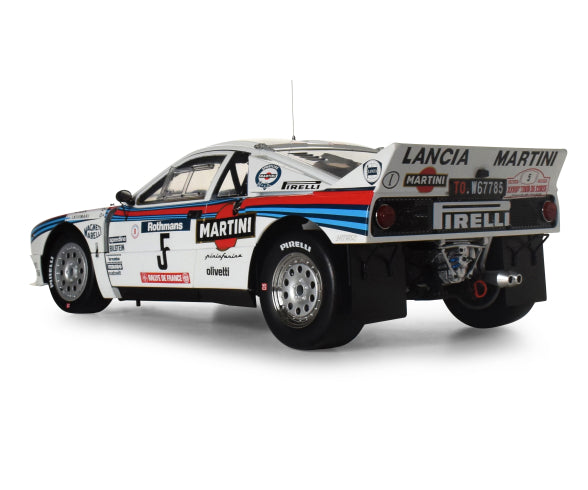 Lancia 037 sponsored by Martini - Tour de Corse Rallye de France 1984 - 1/8 Scale