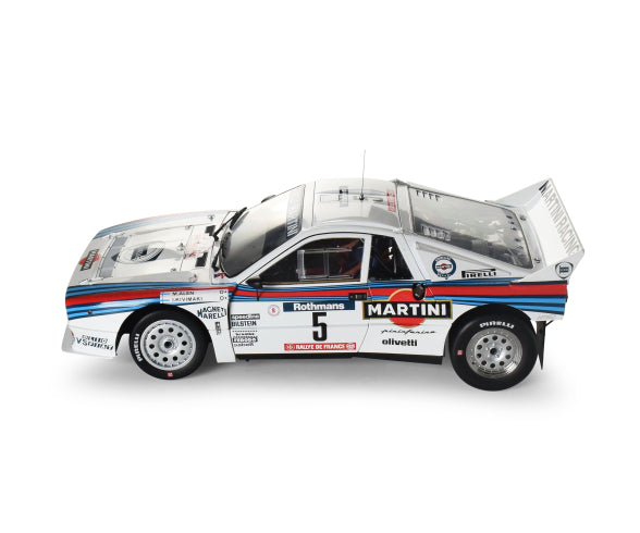 Lancia 037 sponsored by Martini - Tour de Corse Rallye de France 1984 - 1/8 Scale