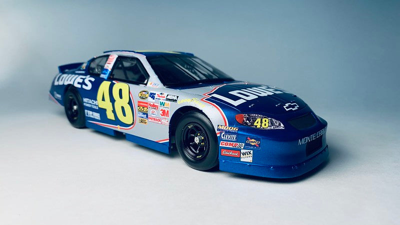 NASCAR JIMMIE JOHNSON LOWE'S 2004 CHEVROLET MONTE CARLO