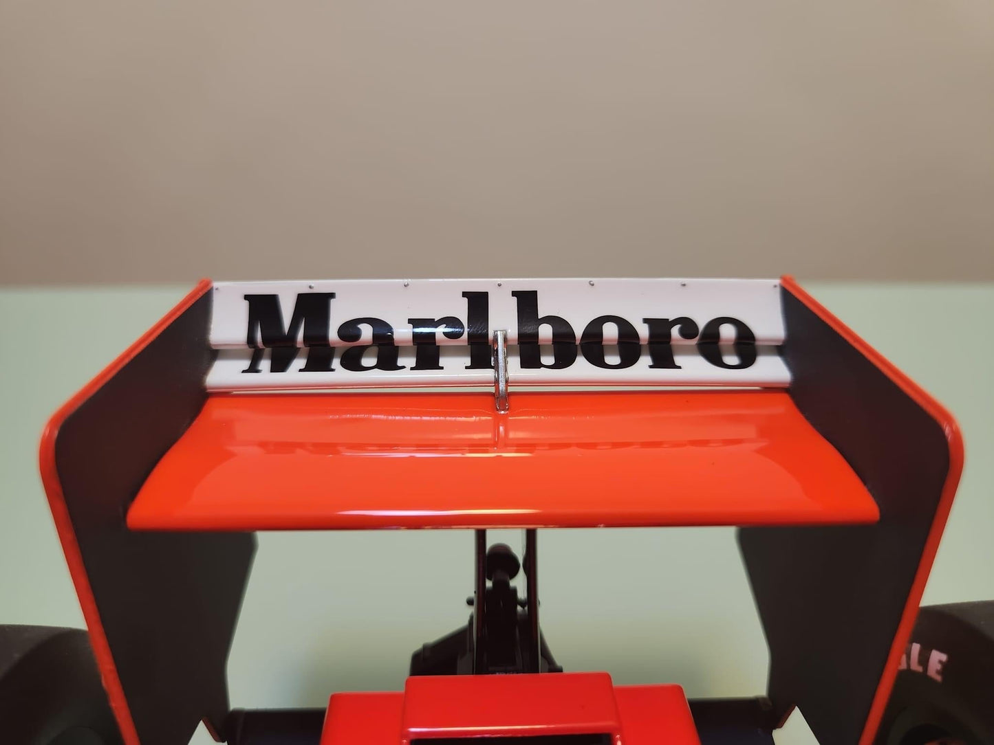 MCLAREN MP4/4 HONDA - MARLBORO - F1 1988