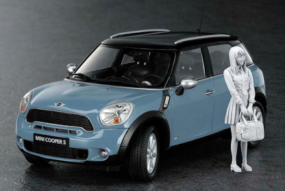 Mini Cooper S Countryman All 4 With School Girl's Figure