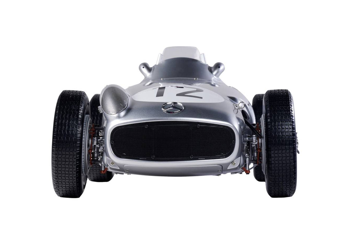 MERCEDES W193 - FANGIO - F1 1955 - ÉCHELLE 1/8