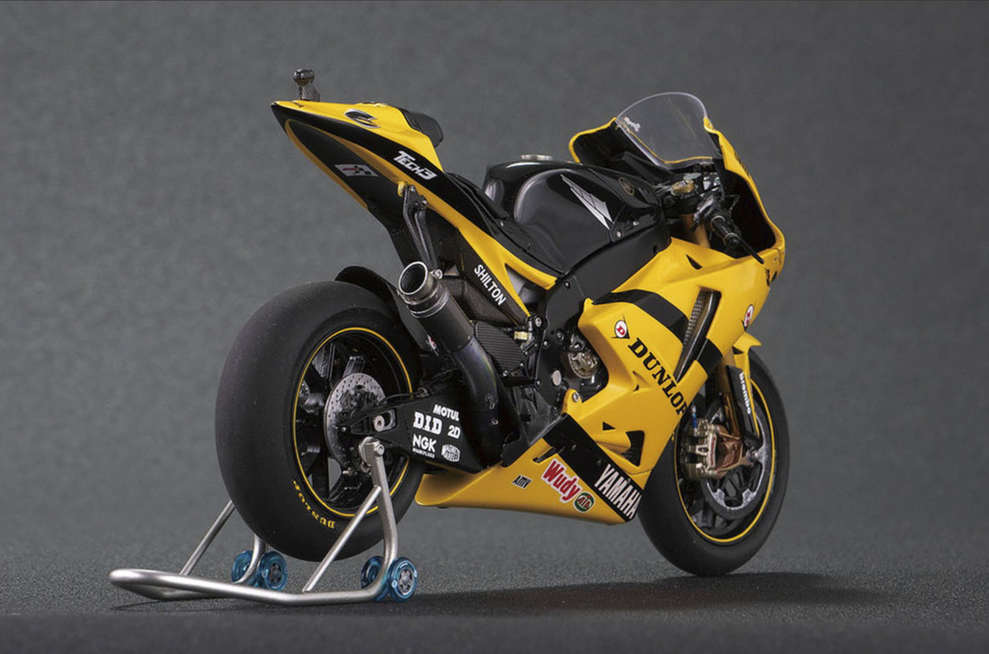 Yamaha YZR-M1 Tech 3 Team - Dunlop - Moto GP World Championship 2007