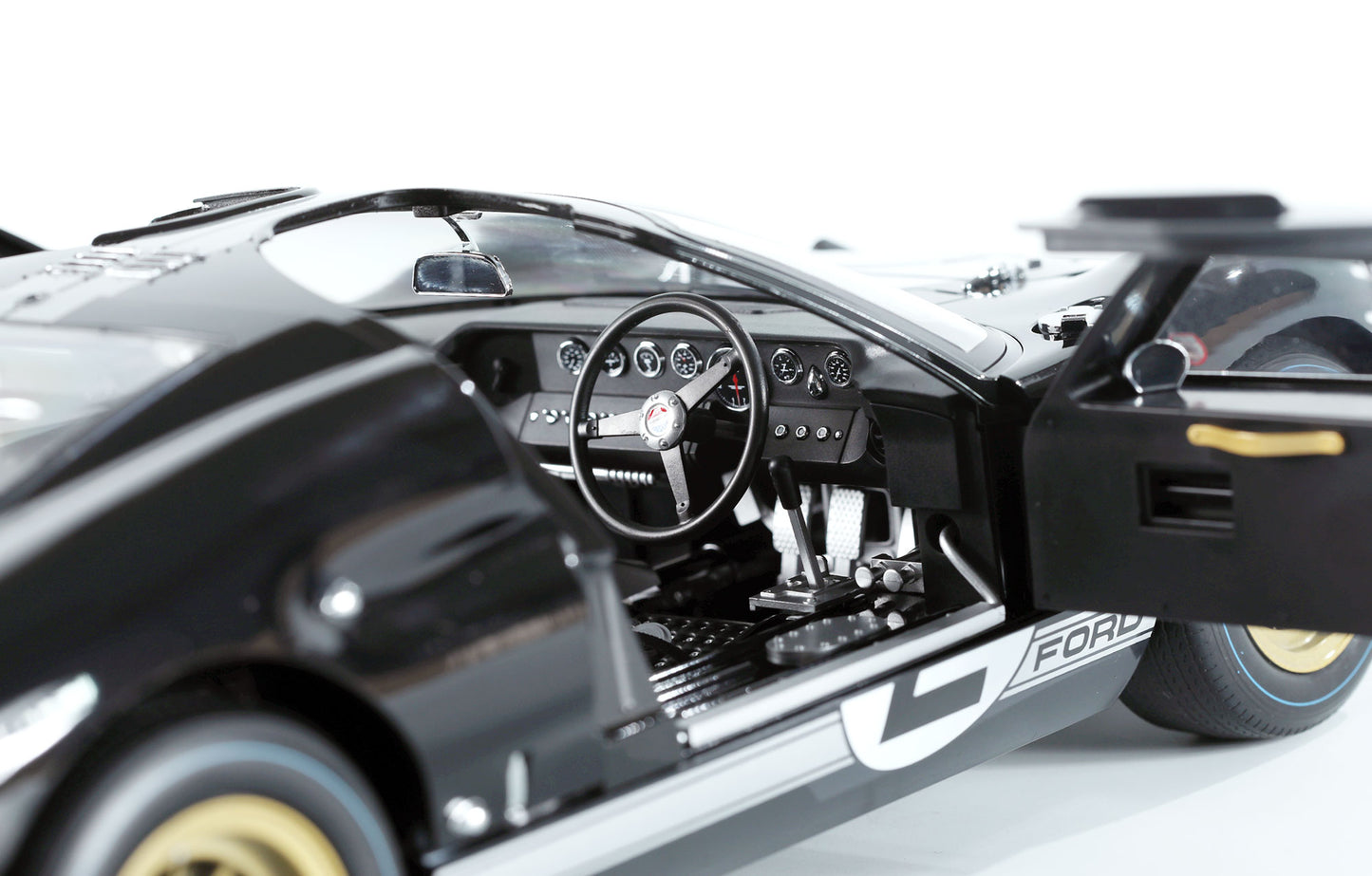Ford GT40 Mk.II ’66 Champion (Pre-colored Edition)