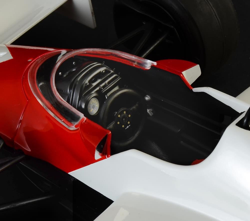 MCLAREN MP42C - F1 1986