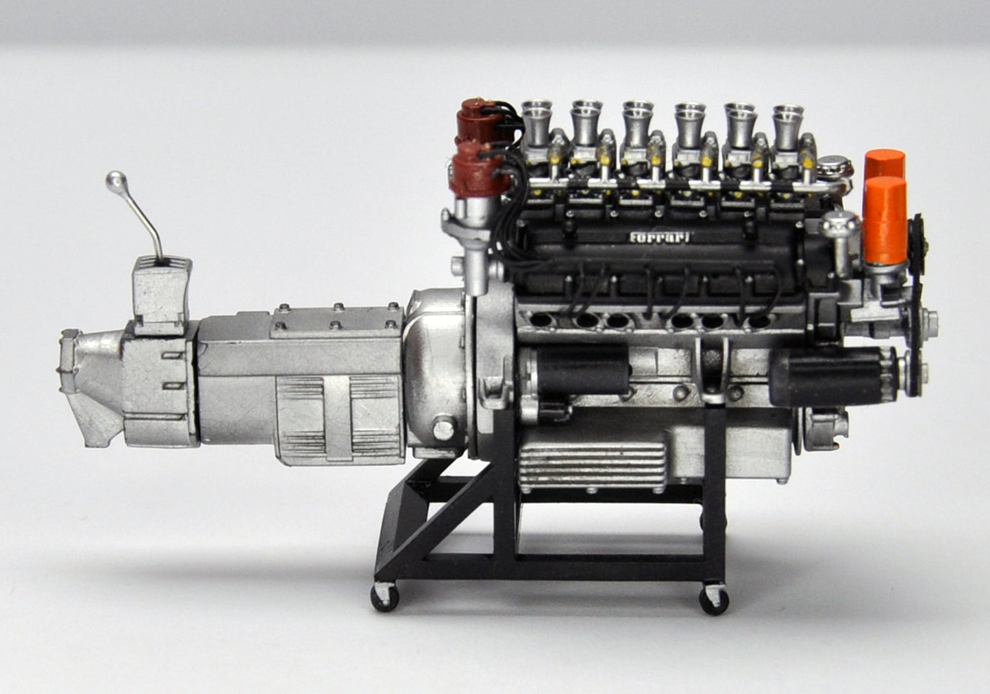 Ferrari Colombo V12 3.3L Engine 1/24