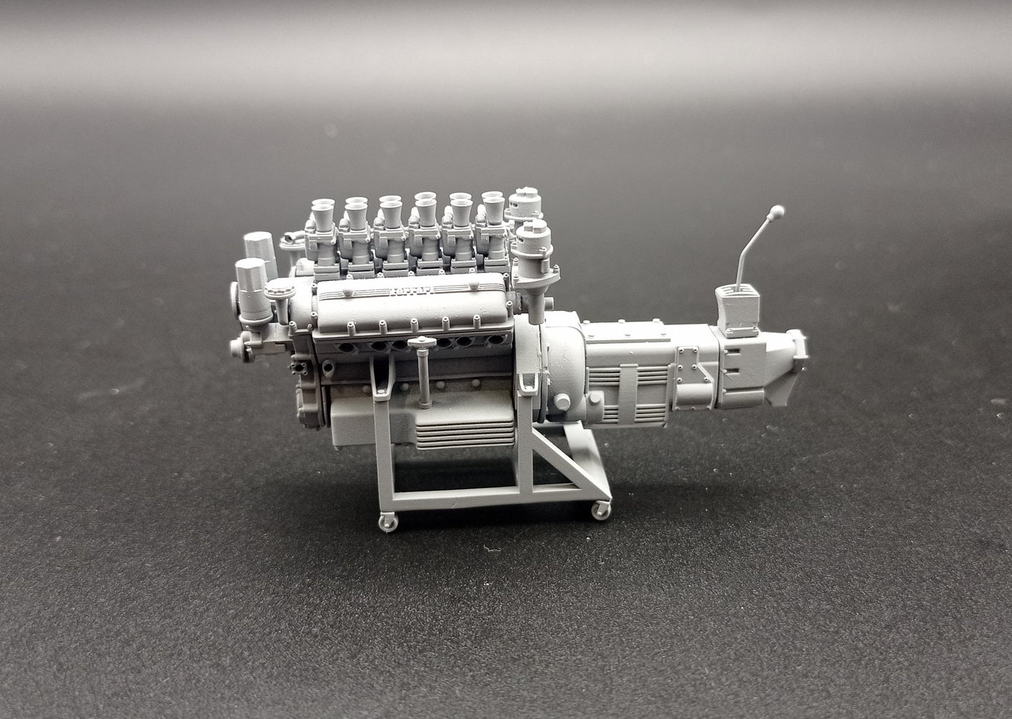 Ferrari Colombo V12 3.3L Engine 1/24