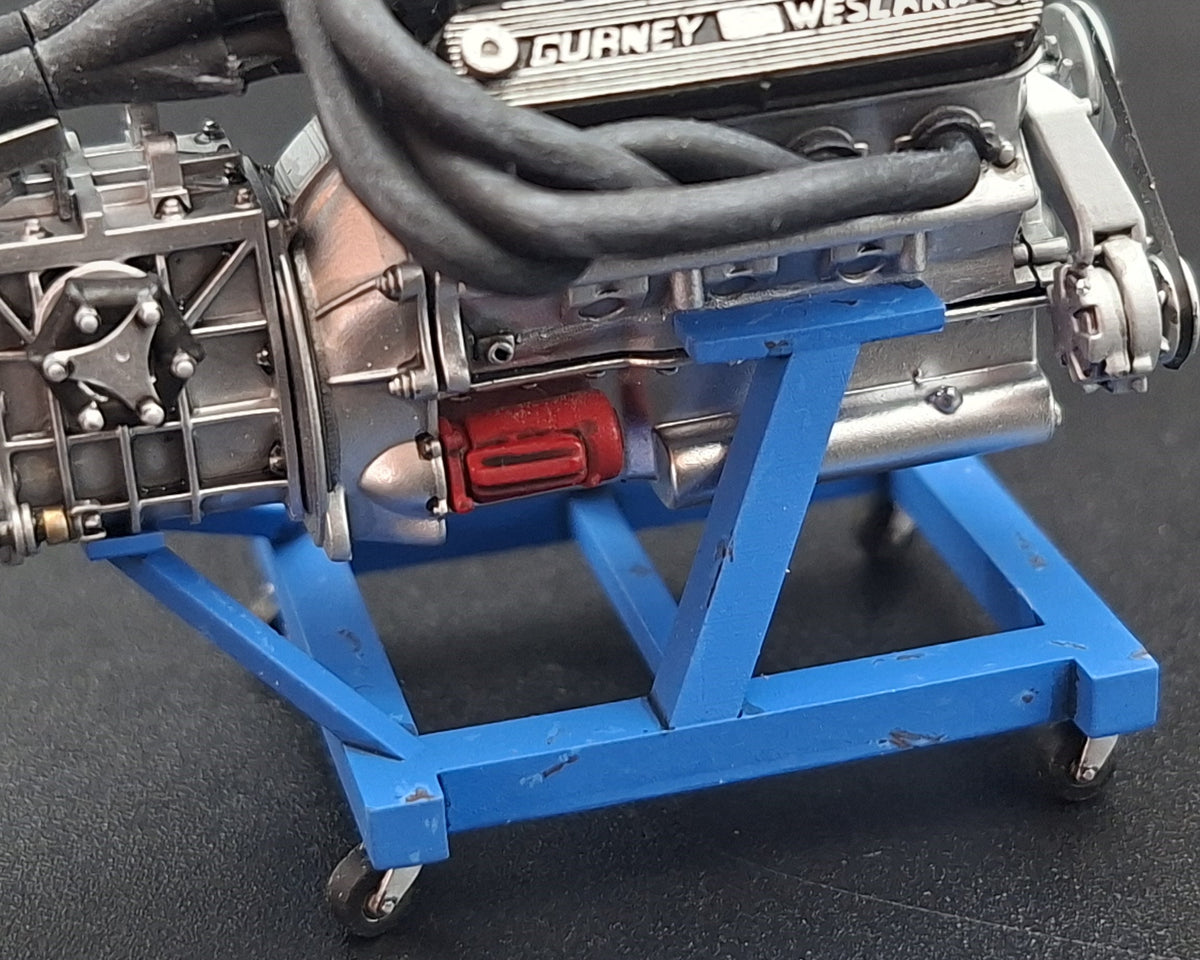 289/302 Small Block Ford V8 Engine