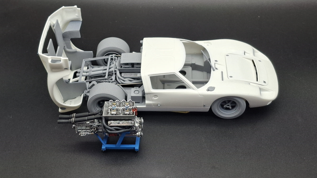 289/302 Small Block Ford V8 Engine