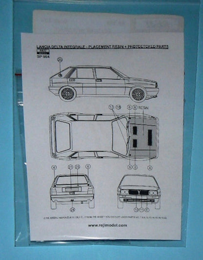 TRANSKIT LANCIA DELTA HF INTEGRALE - FRONT BONNET W/ P.E. PARTS