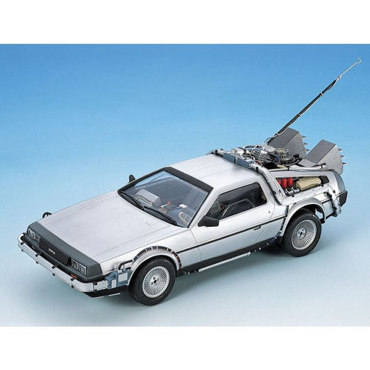 BACK TO THE FUTURE DELOREAN