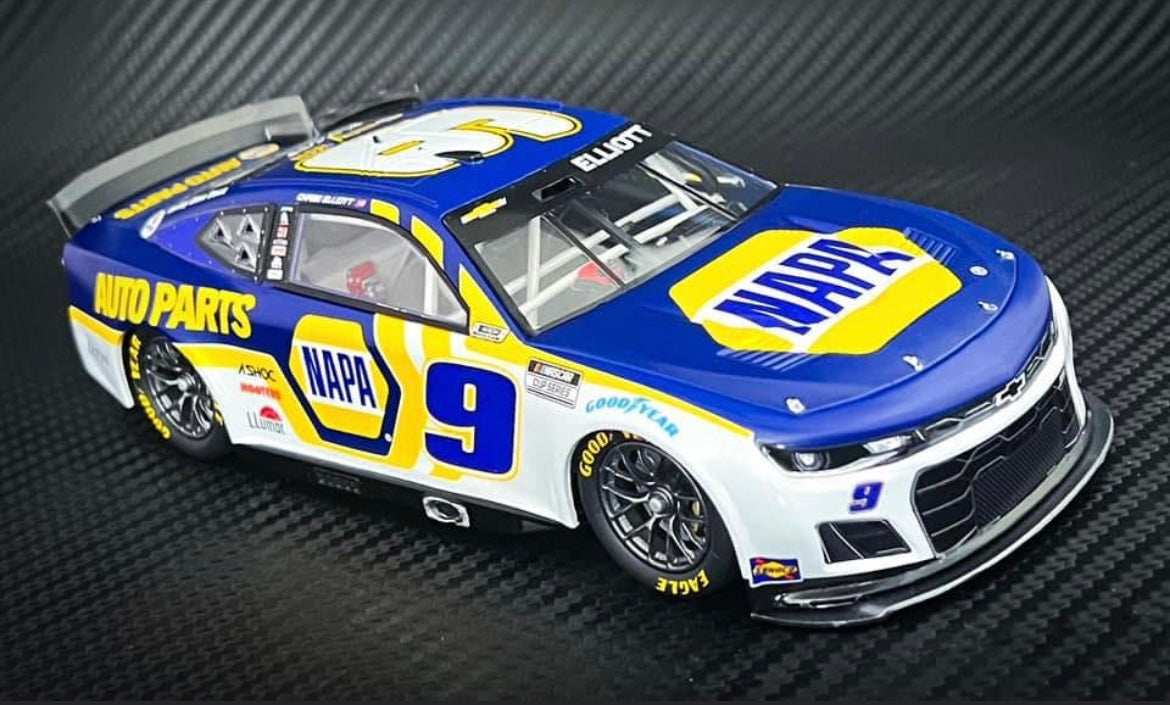 Salvinos Jr Models 1/24 Hendrick Motorsports Chase Elliott 2022 Camaro 