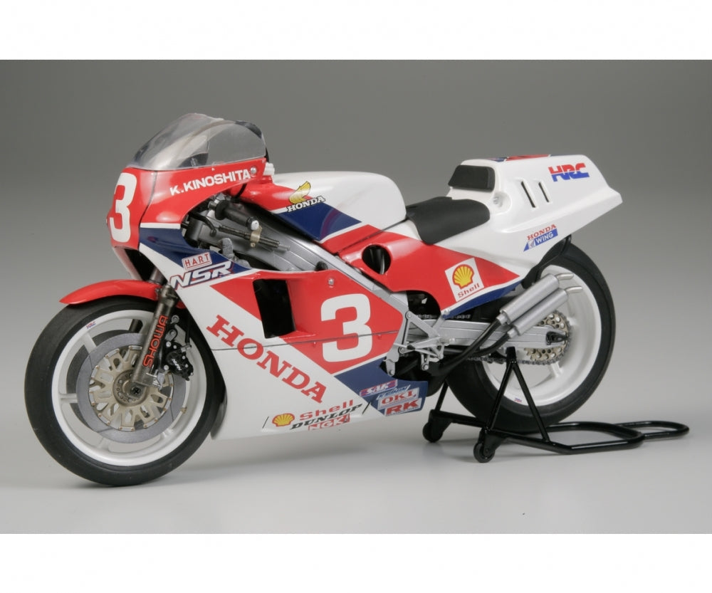 HONDA NSR 500 COULEUR D'USINE - CHAMPIONNAT DE COURSE SUR ROUTE DU JAPON 500CC 1986 