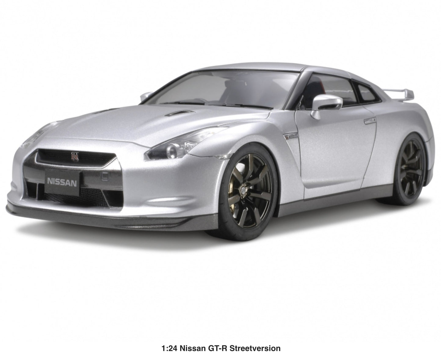 NISSAN GT-R STREET VERSION