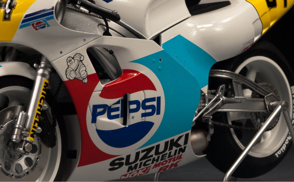 SUZUKI RGV-R XR74 PEPSI - MOTO GP 1988