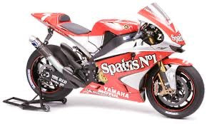 YAMAHA YZR-M1 TECH 3 - SPAINS Nº1 - MOTO GP 2004