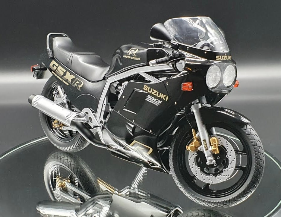 Suzuki GSX-R750 GR71G - 1987