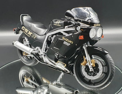 Suzuki GSX-R750 GR71G - 1987