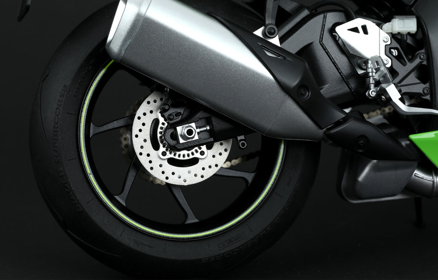 Kawasaki Ninja ZX-10RR (pre-painted)