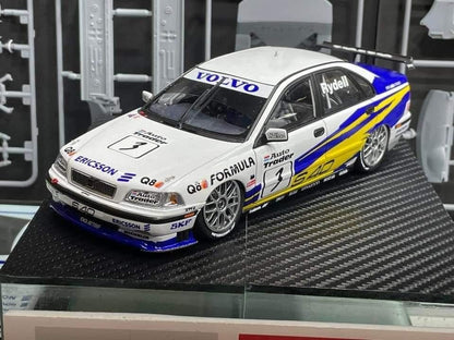 VOLVO S40 TWR TEAM - BRITISH TOURING CAR CHAMPIONSHIP 1997 - BTCC